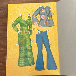 2009 Ukrainian Paper Doll Book